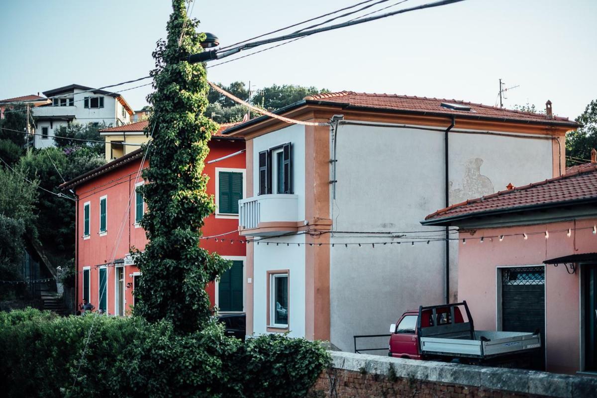 הוילה לריצ'י La Maison Golfo Dei Poeti מראה חיצוני תמונה